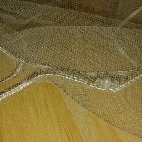 Davids Bridal Wedding veil and blusher. - Picture 6 of 8